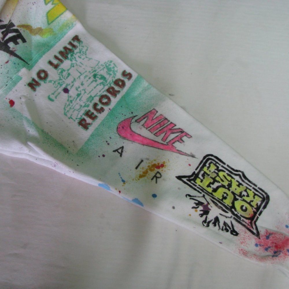 Vintage Hand Painted Nike Doom Akira Crewneck - Picture 4 of 8